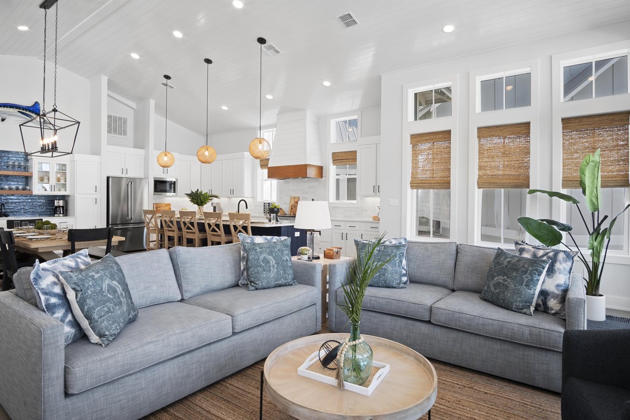 2nd Floor Living Area