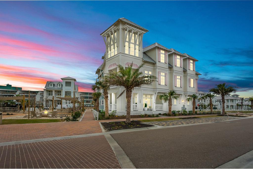 Dancing Queen, Evening View