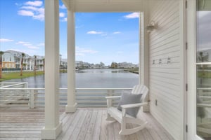 Front Patio Lake View