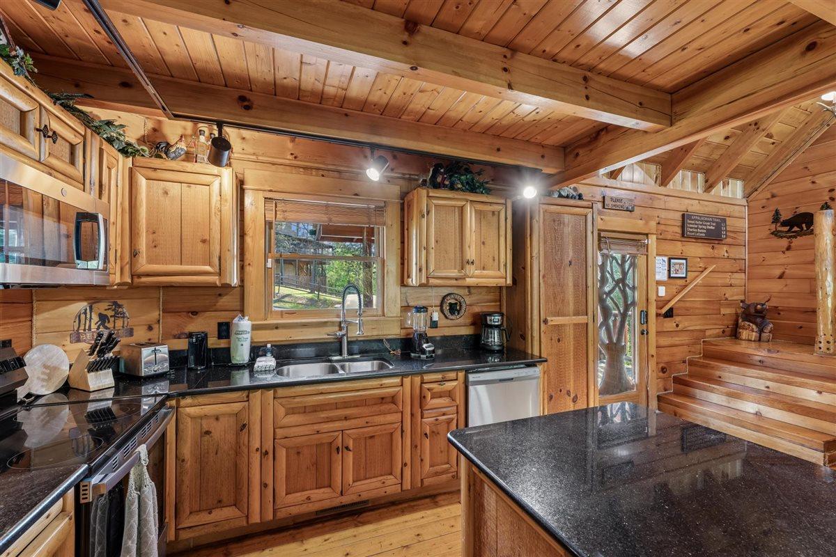 10Kitchen