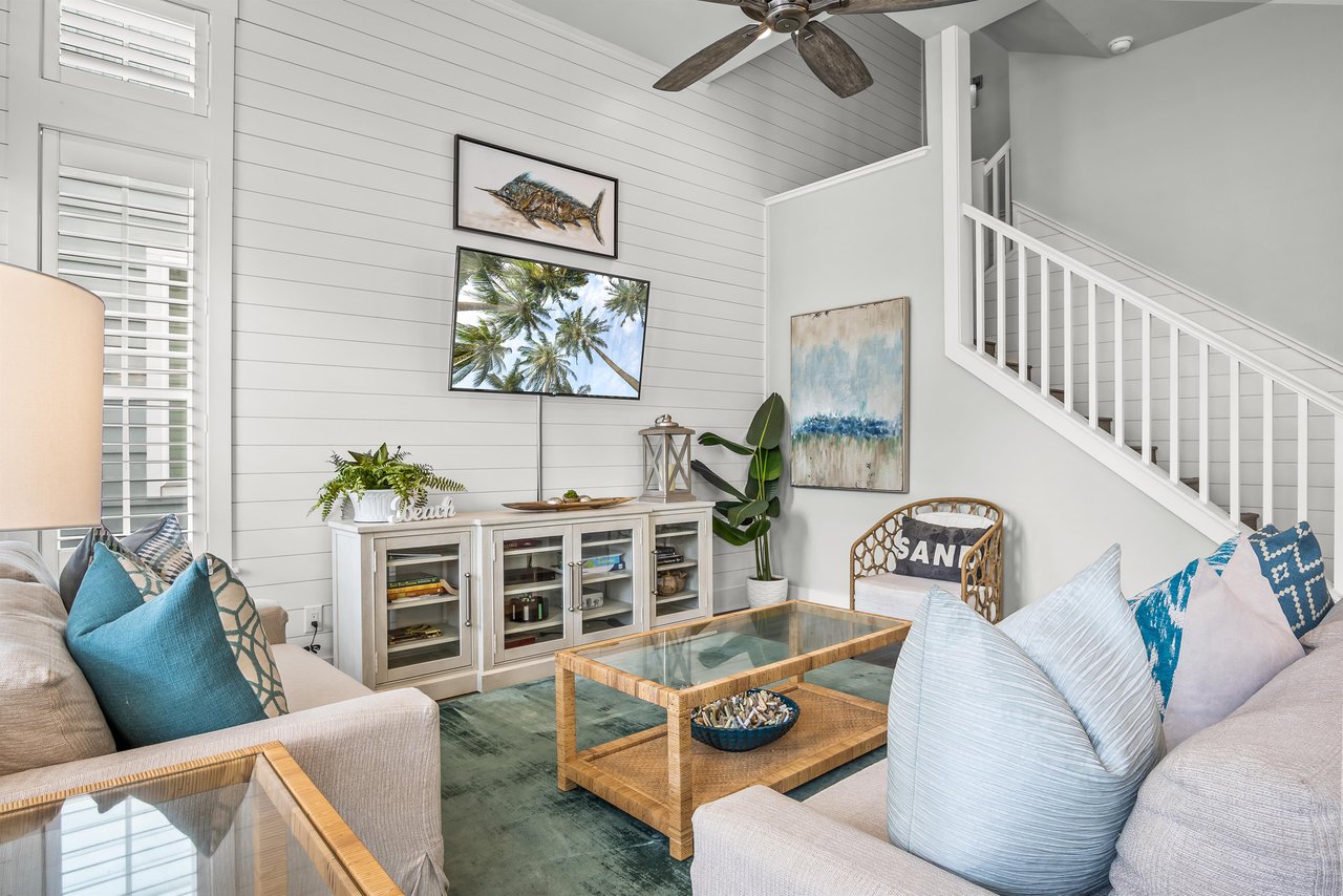 Main Living Room, 1st Floor