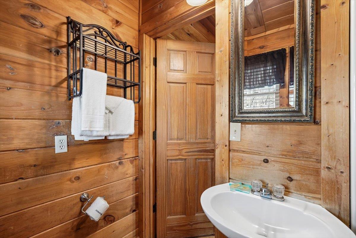 39Primary Bath
