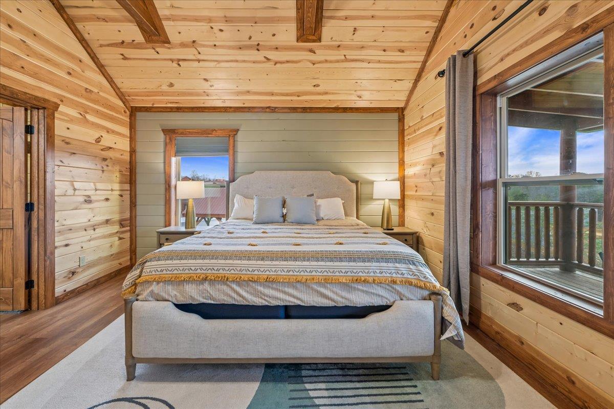 095Bedroom