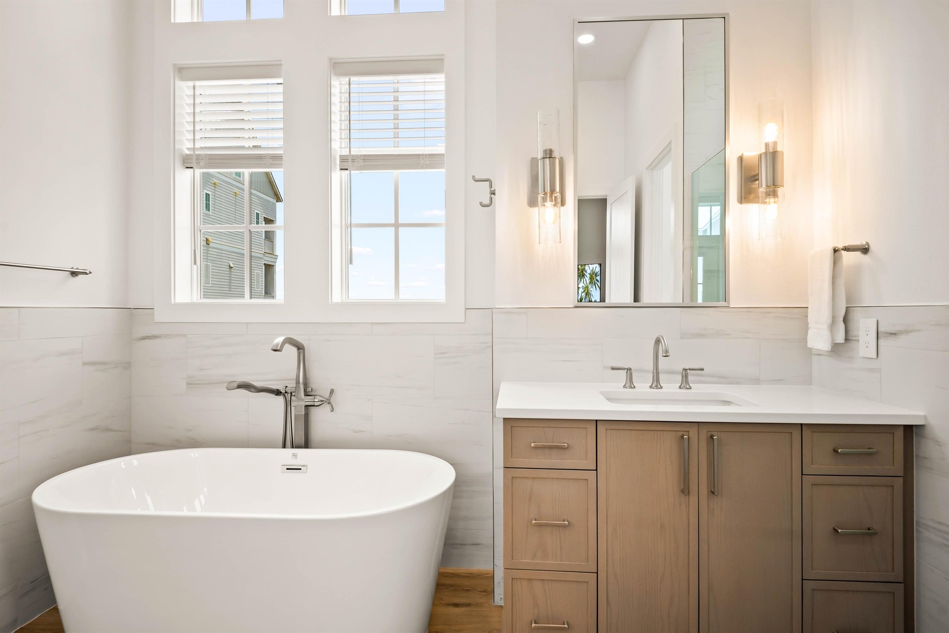 King Suite Bathroom, 2nd Floor