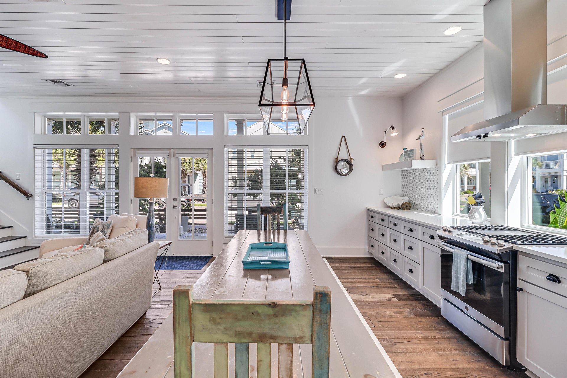 Kitchen and Dining Area, 1st Floor