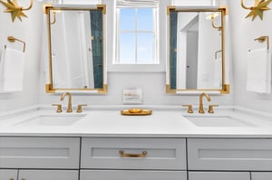 Primary King Bathroom, 2nd Floor