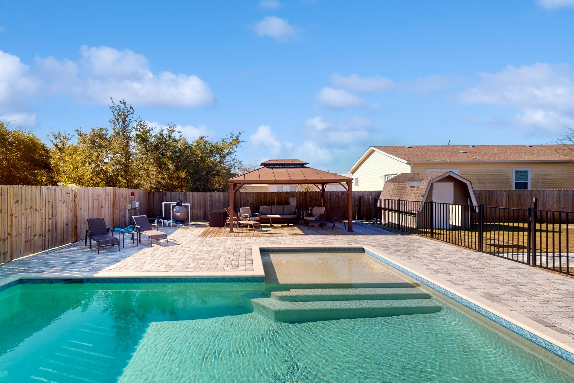 Laguna Beach Leisure 23