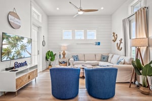 Living Area, 1st Floor