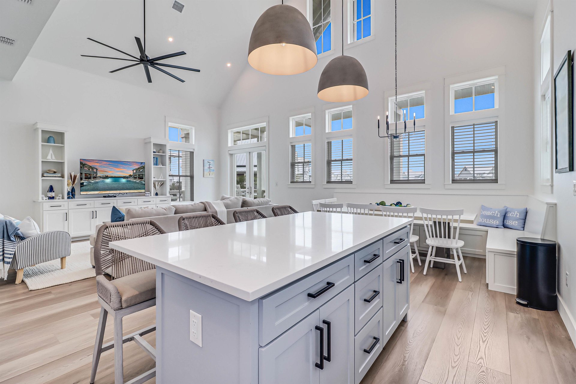 Kitchen, 2nd Floor
