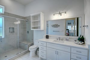 Shared Bathroom, 2nd floor