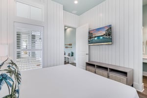 Third King Bedroom, 1st Floor