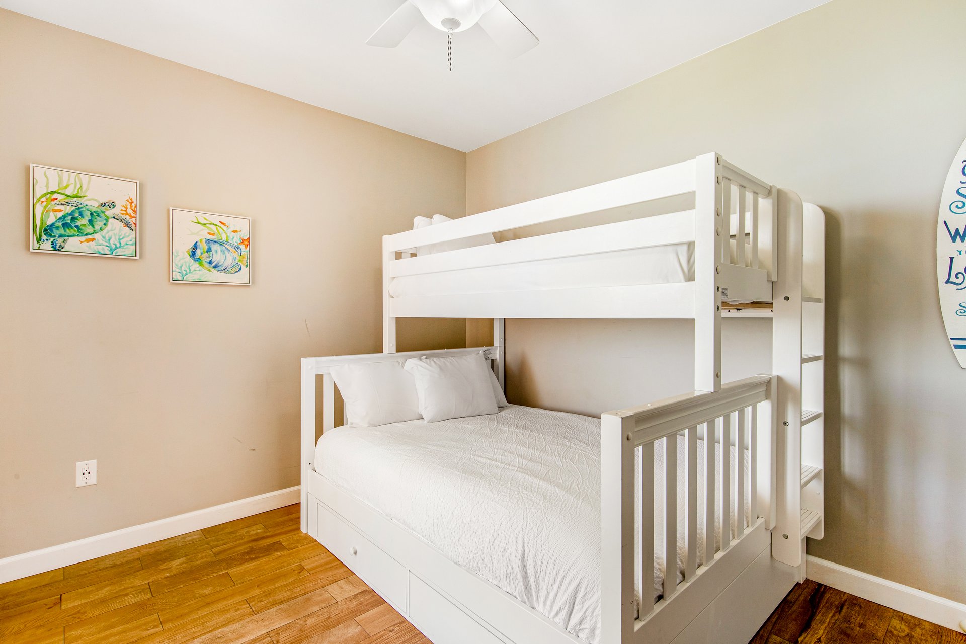 Splash Resort 1101W 23