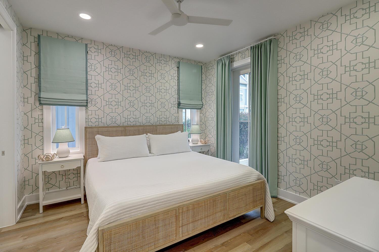 1st Floor Rear King Suite