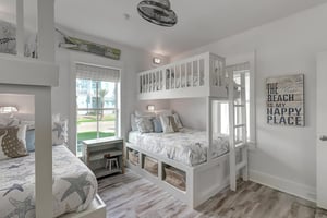 TwinQueen Bunk Room, 1st Floor