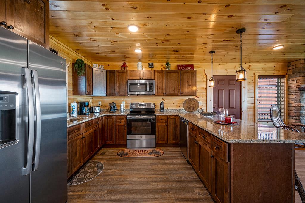 Full Kitchen