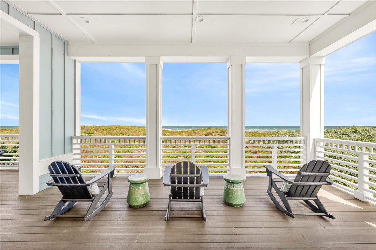 2nd Floor, Shared Balcony