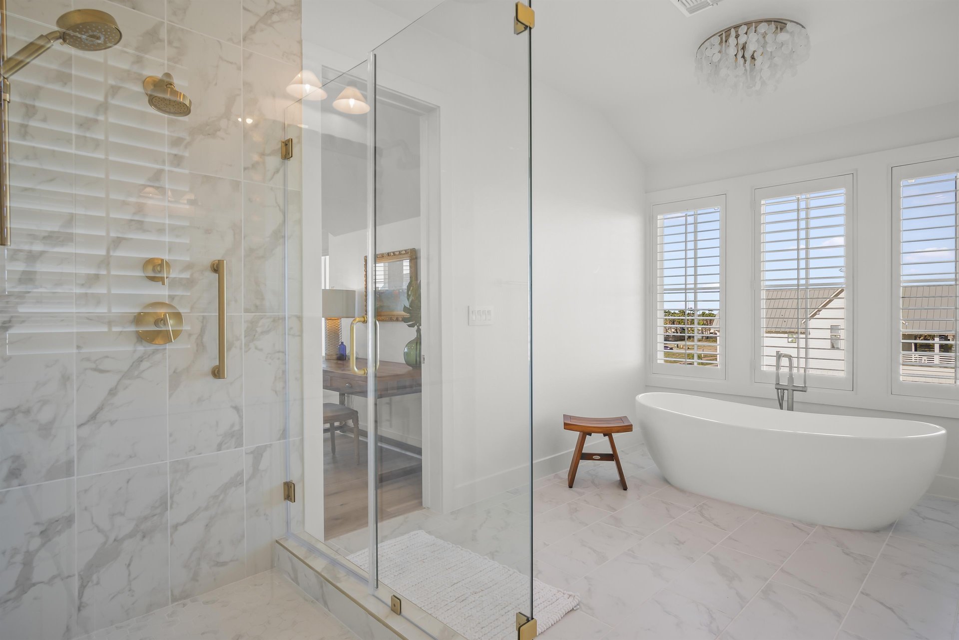 Primary Ensuite, 3rd Floor