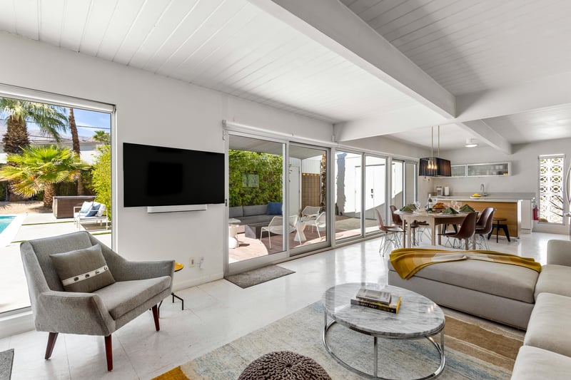 Free flowing living room, dining and kitchen