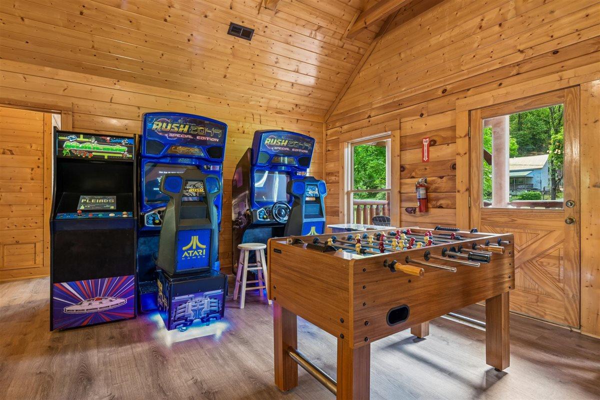 078Recreation Room