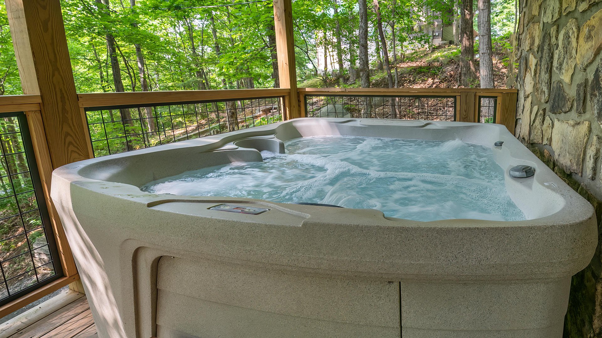 Gatlinburg Lodge Ext 009original