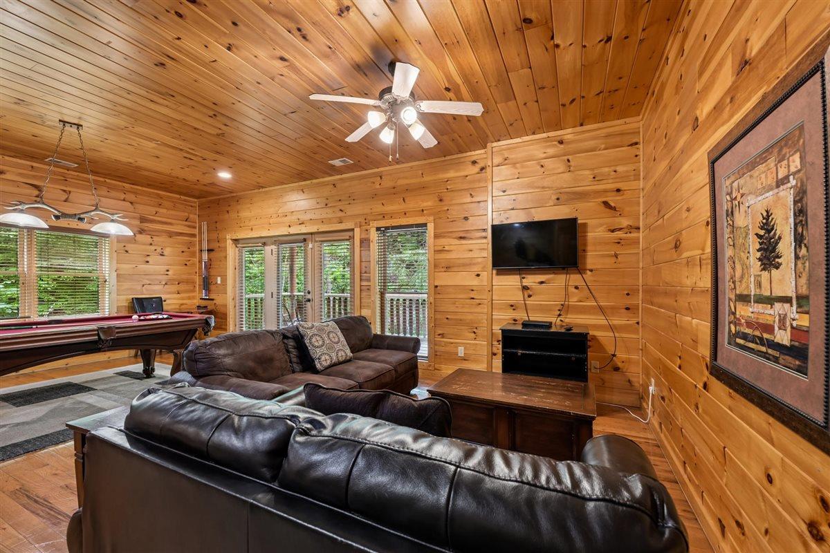 48Recreation Room