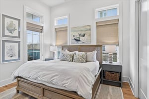 1st Floor, King Bedroom