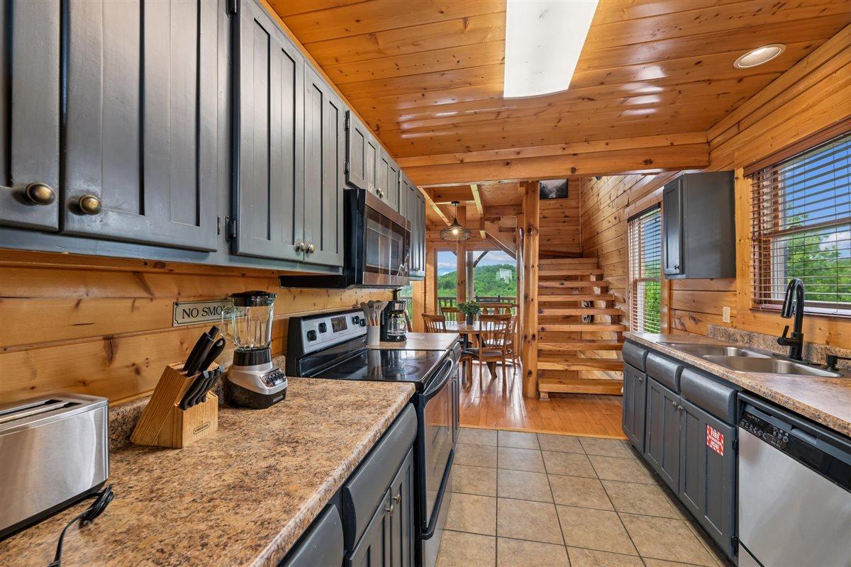 06Kitchen