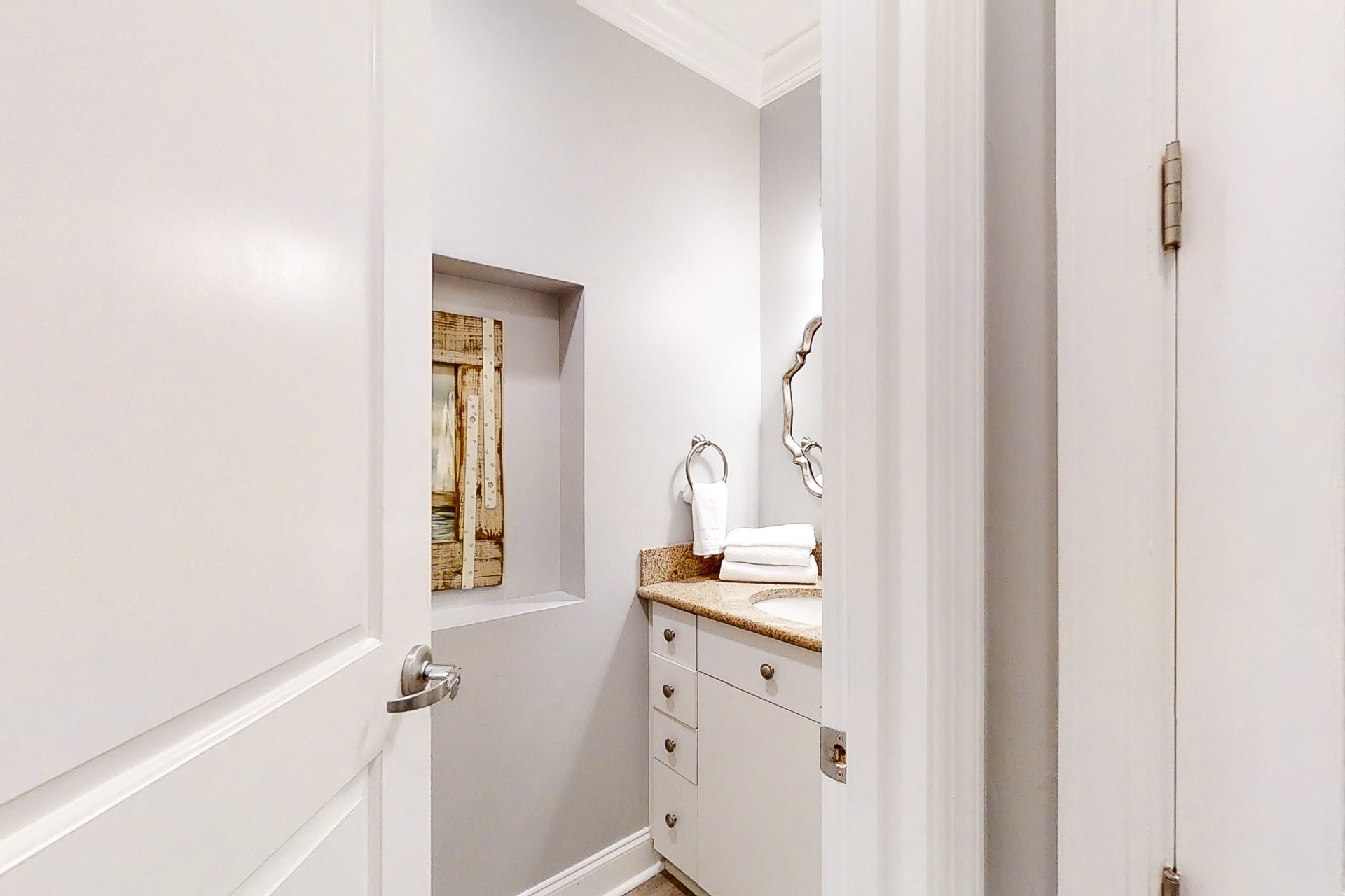 Escapes to the Shores Penthouse 1803 13