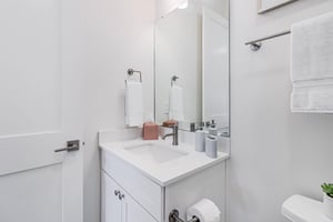 Third King Private Bathroom, 1st Floor