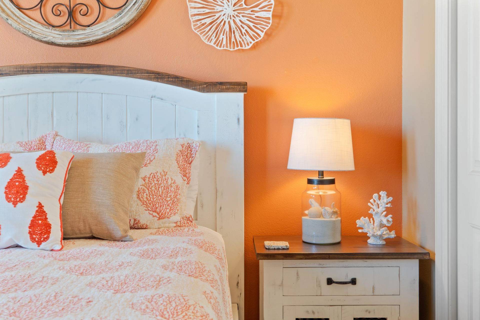 Guest Bedroom 1 Queen