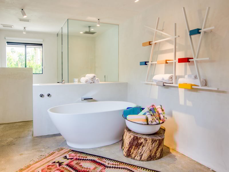 Fabulous soaking tub