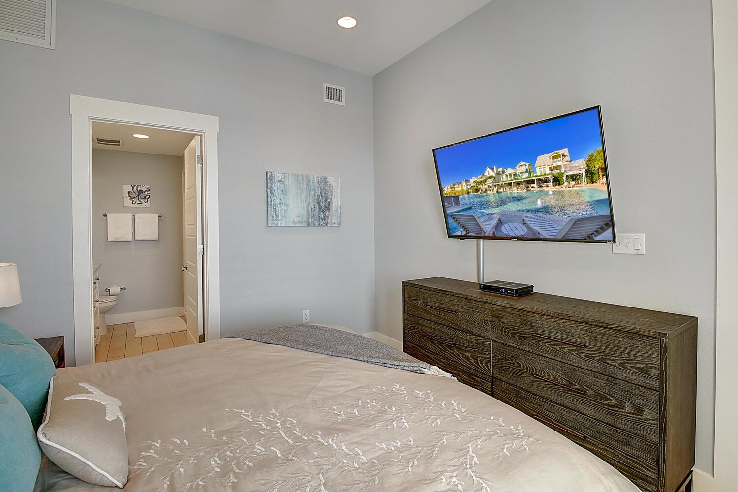 King Bedroom with 55 Smart TV