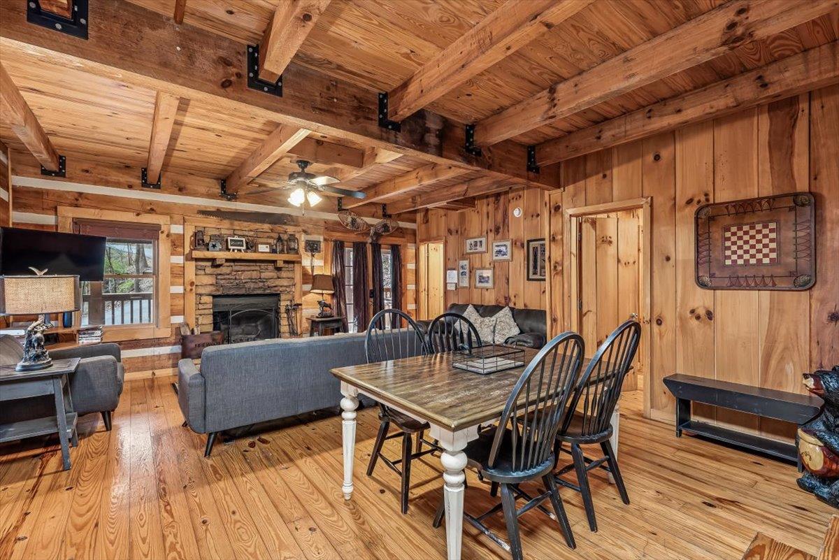 22Dining Room