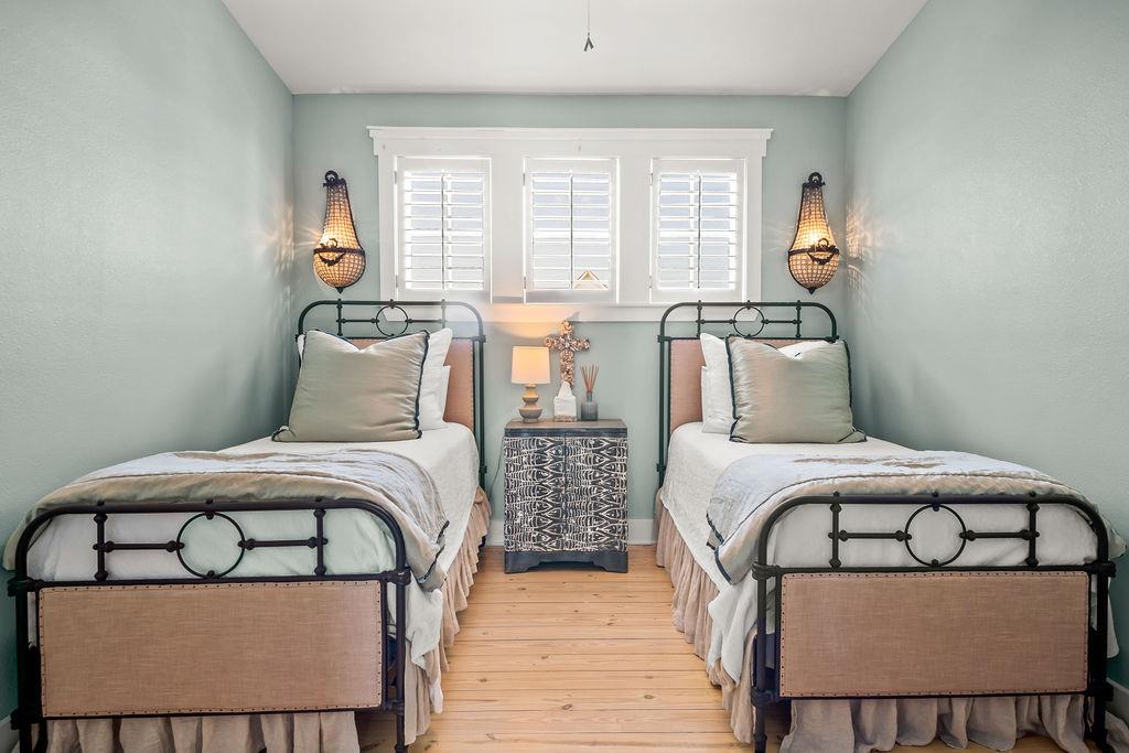 3rd Floor, Twin Bedroom