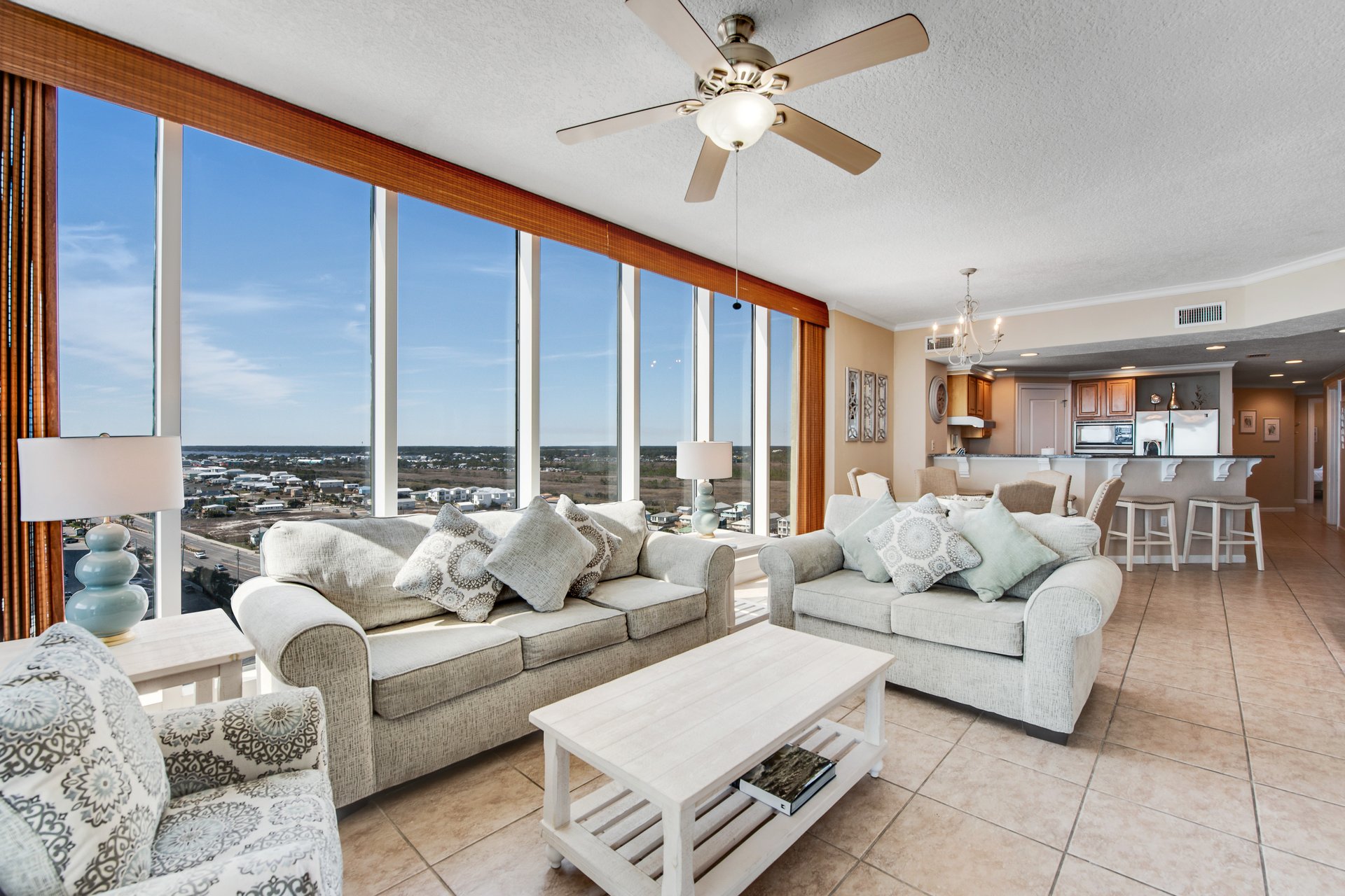 The Colonnades 1503 3