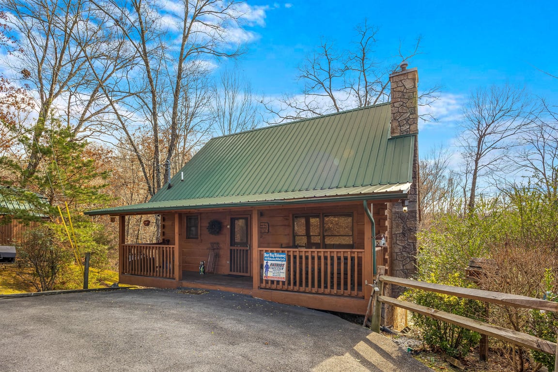 BEAR HUG HIDEAWAY