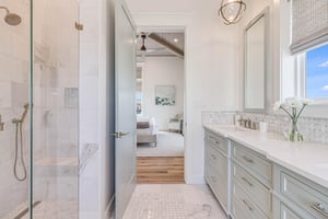 Primary King Bathroom, 2nd Floor