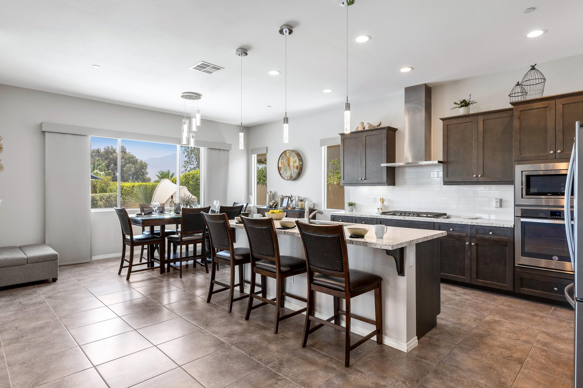 Amazing chefs kitchen with Island