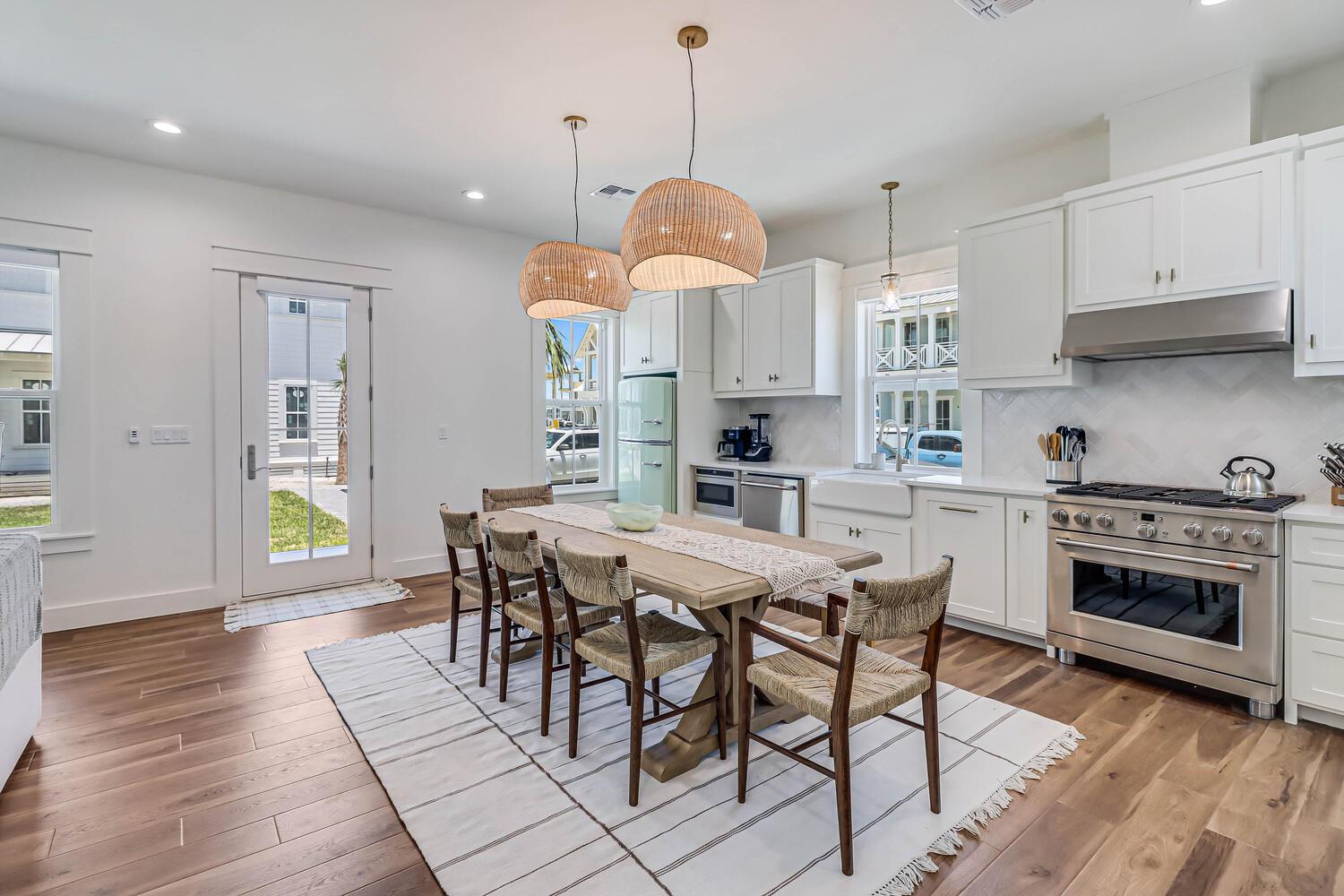 Dining AreaKitchen, 1st Floor