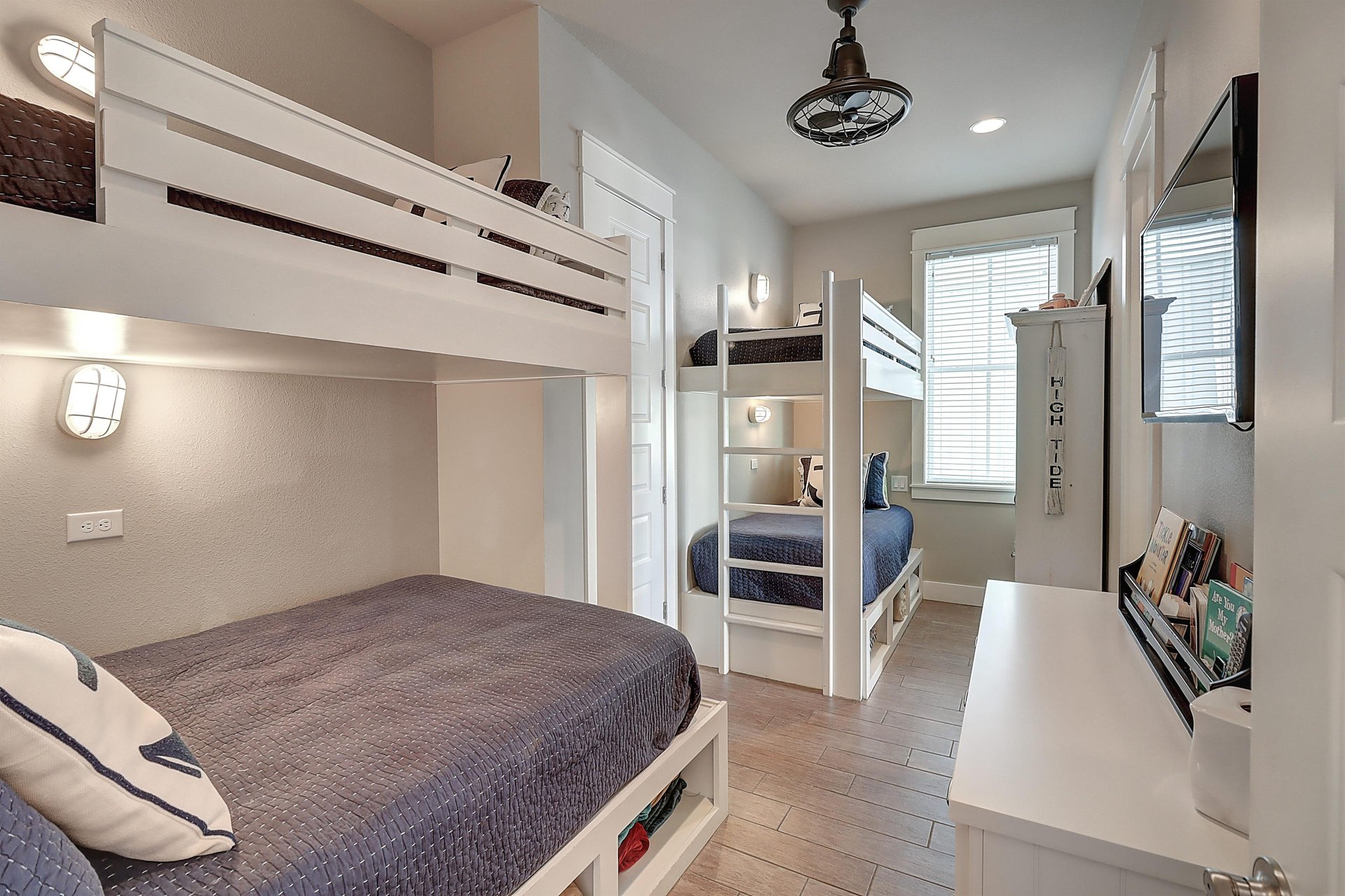 Bunk Room, 1st Floor