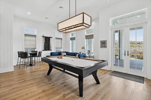 1st Floor, Living Room