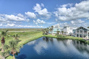 3rd Floor Lakeside Balcony View