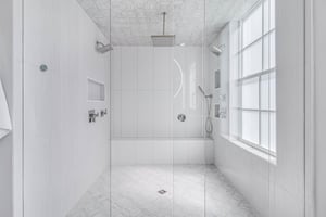 Primary King Bathroom, 2nd Floor