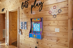 Challenge friends and family to classic arcade fun and a friendly game of ring toss in your very own game nook.
