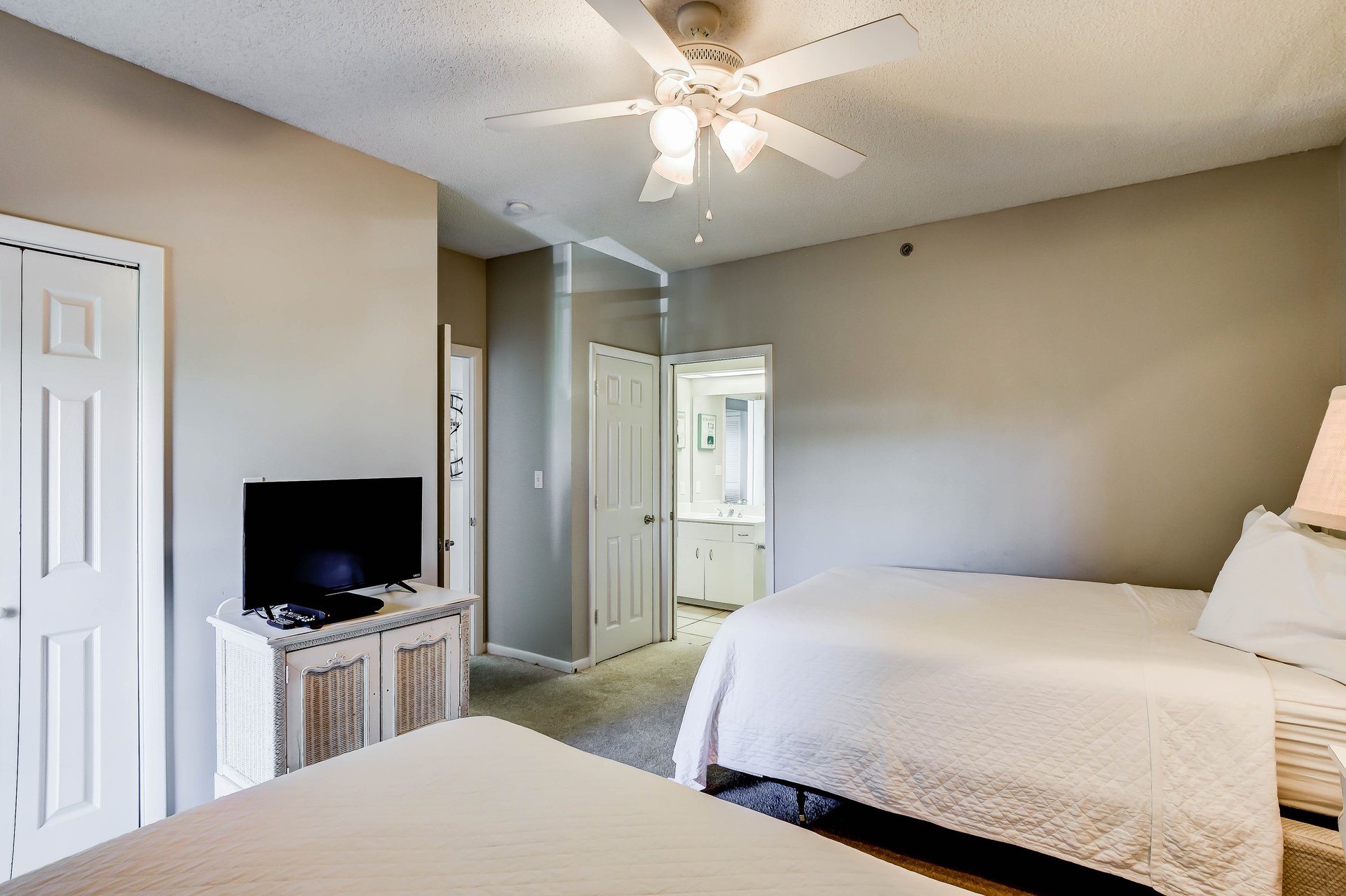 High Pointe E35  Gulf Front Condo 10