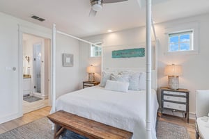 King Suite, 2nd Floor