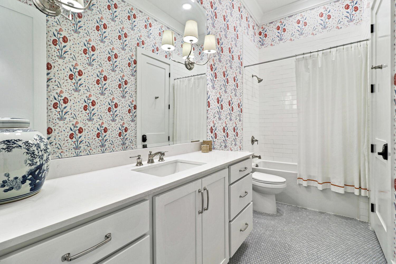 King Suite, 1st Floor