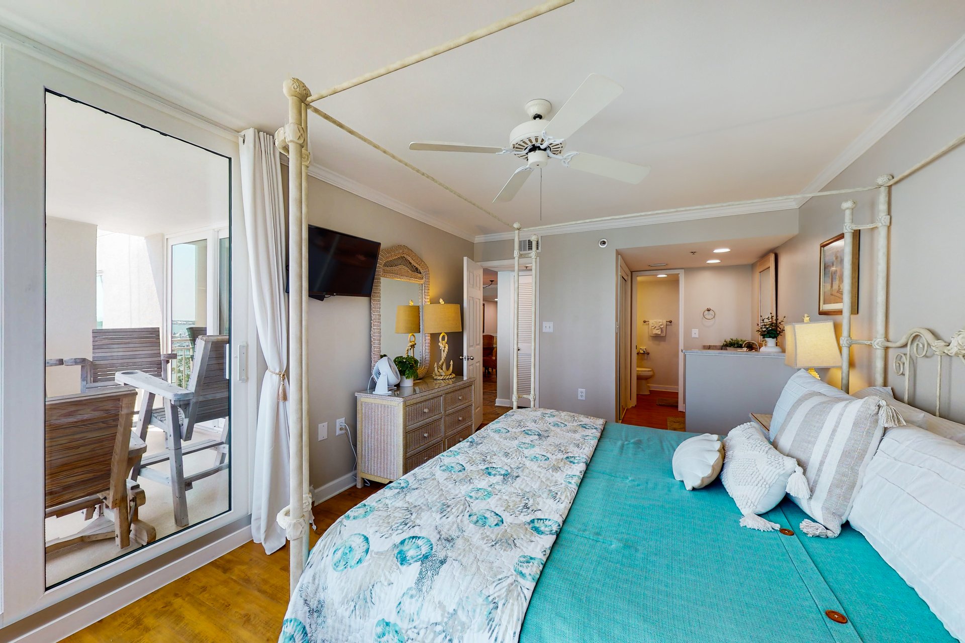 Back Bay Condominium 708 12