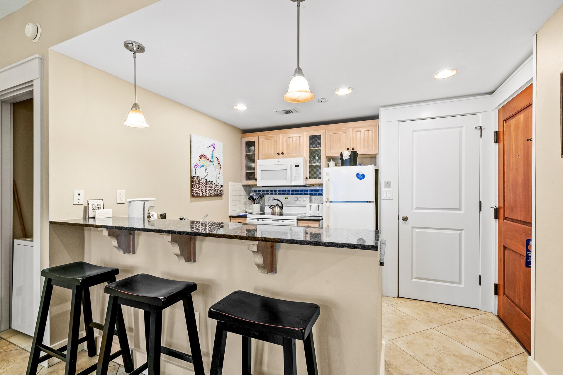 Baytowne Wharf  Market Street Inn 232234 Sand amp Serenity and Salty 9