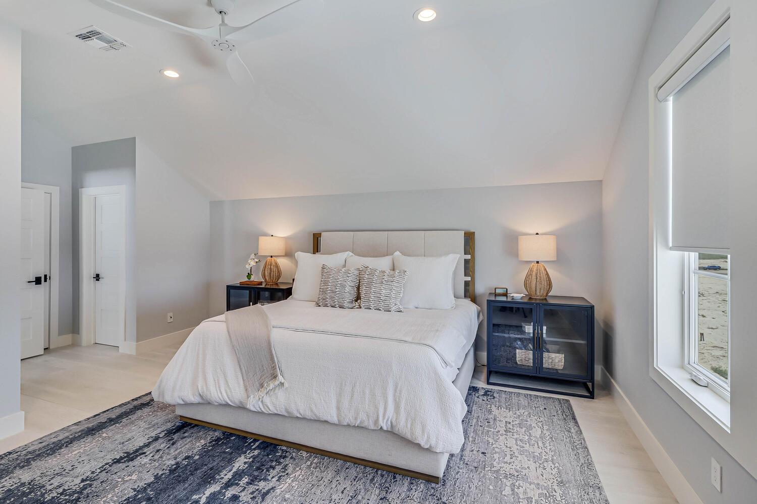 King Suite, 3rd Floor